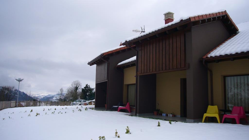 Apartamentos La Senda San Juan de Parres Exterior photo